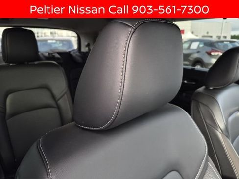 Certified 2025 Nissan Pathfinder SL w/ SL Premium Package FWD image 14