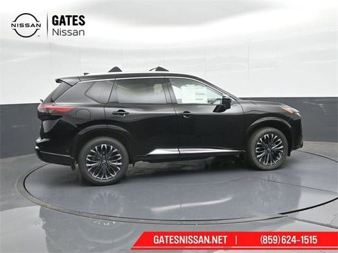 New 2026 Nissan Rogue Platinum w/ Platinum Premium Package image 3