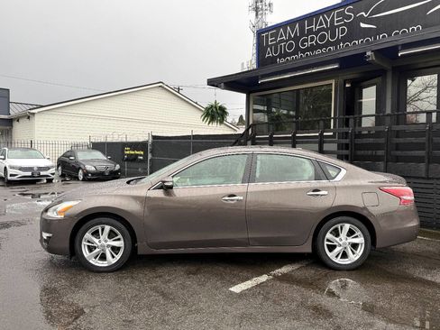 Used 2013 Nissan Altima 2.5 SL FWD image 3