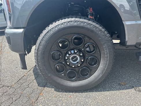 New 2025 Ford F350 Lariat w/ Lariat Ultimate Package image 9