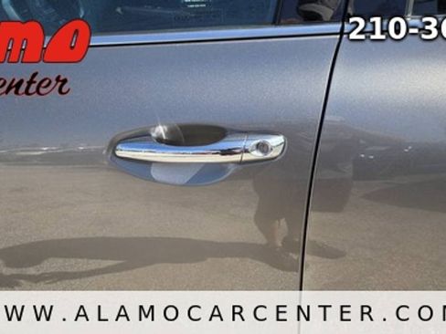 Used 2018 Kia Sorento L FWD image 10
