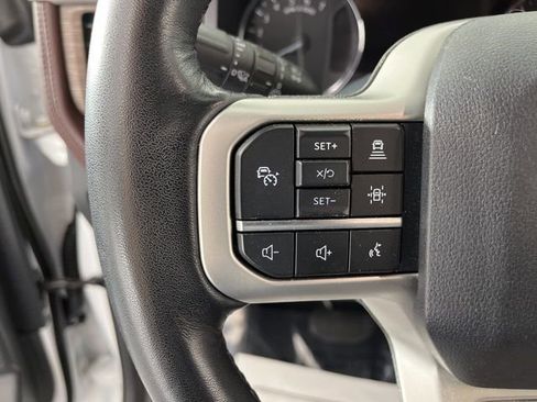 Used 2024 Ford Expedition Limited RWD image 23