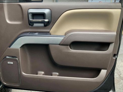 Used 2016 Chevrolet Silverado 1500 LTZ Z71 w/ LTZ Plus Package AWD/4WD image 24