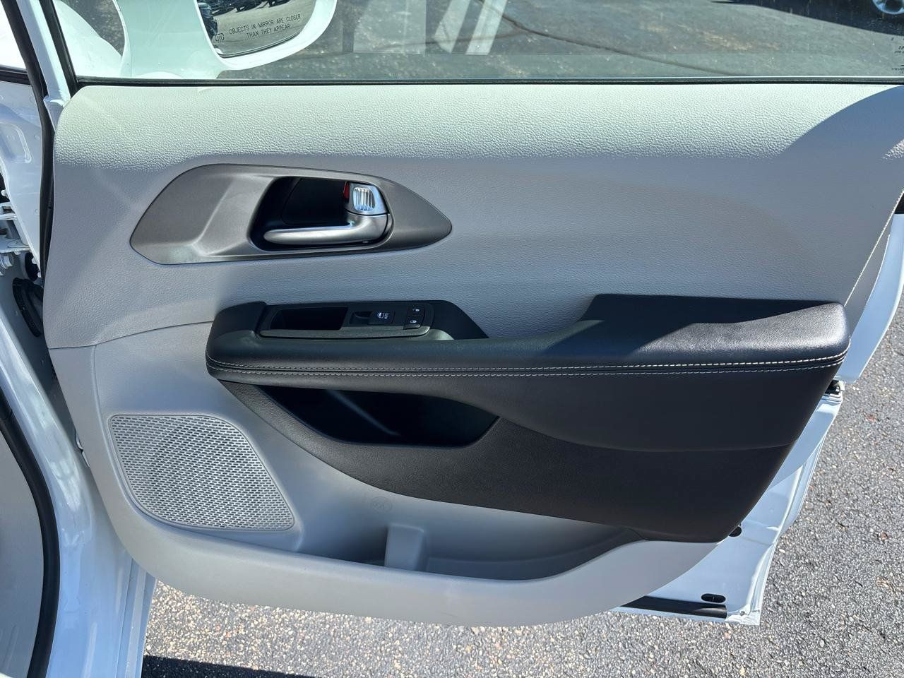 Used 2022 Chrysler Pacifica Touring-L FWD image 39