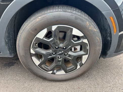 Used 2024 Kia Sorento S image 7