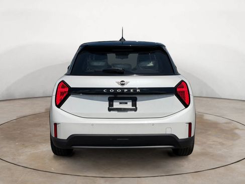 New 2026 MINI Cooper 4-Door Hardtop image 4