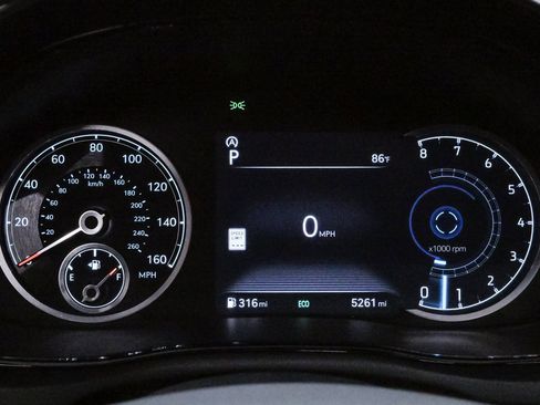 Certified 2025 Genesis GV70 3.5T Sport image 19