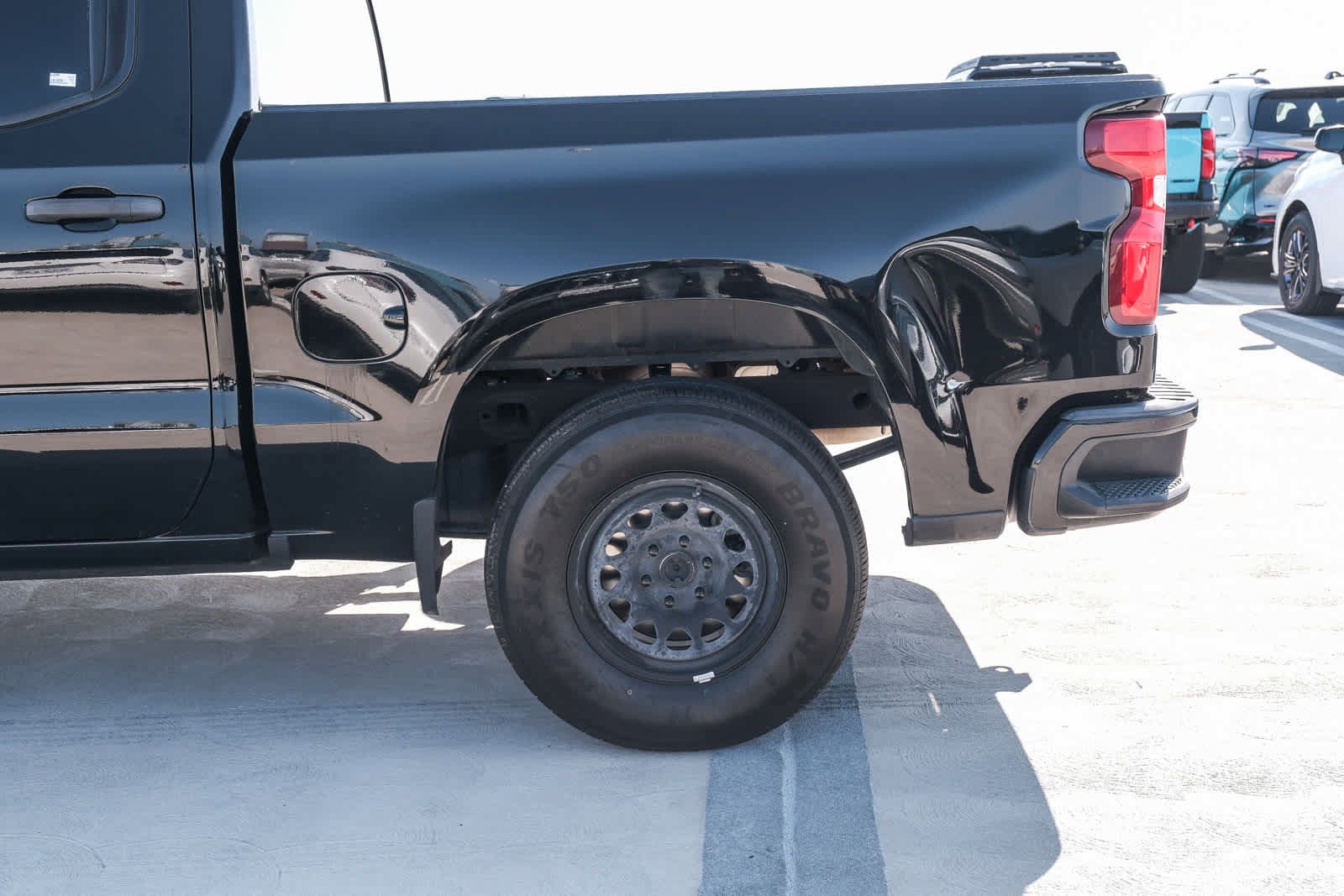 Used 2022 Chevrolet Silverado 1500 Custom RWD image 8