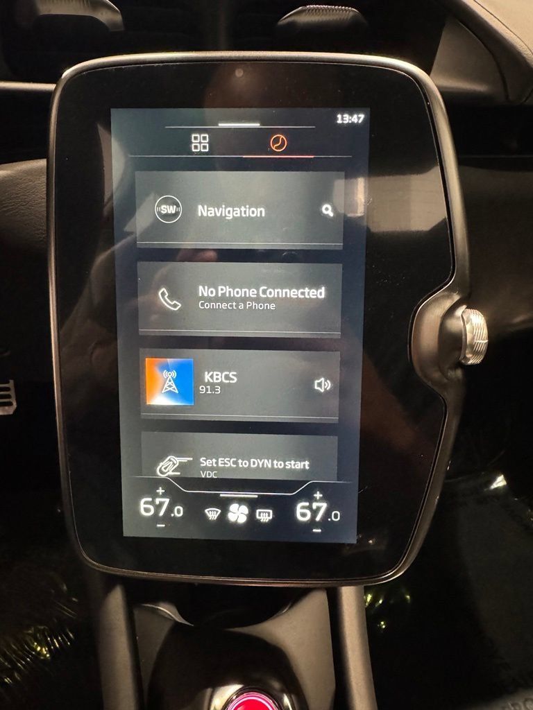 Used 2023 McLaren Artura RWD image 22