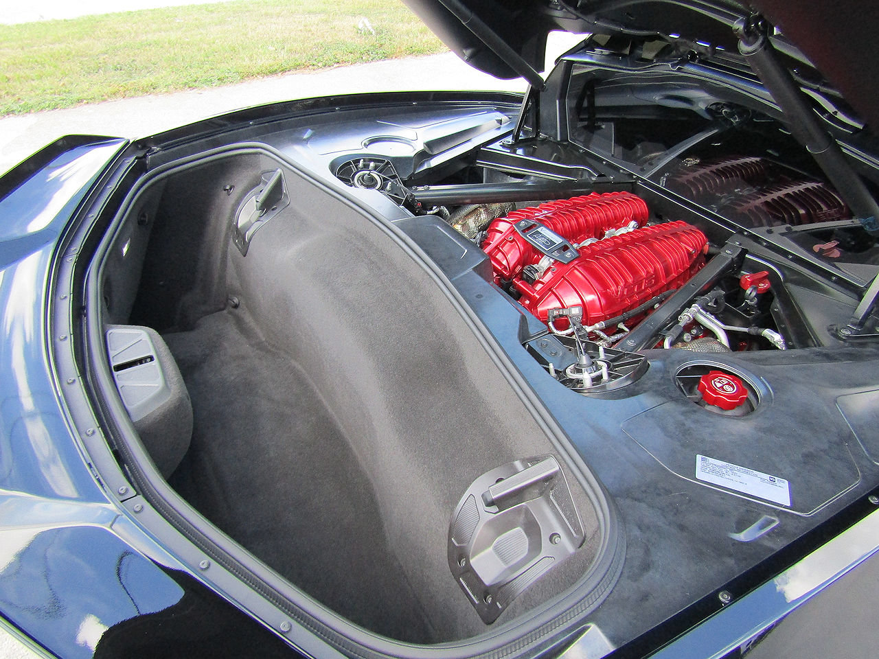 Used 2024 Chevrolet Corvette Z06 RWD image 21