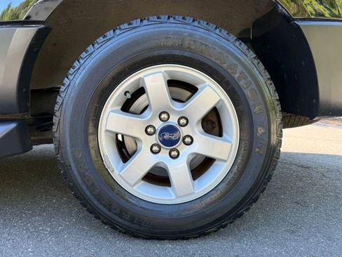 Used 2017 Ford Expedition EL XL w/ Equipment Group 101A image 30