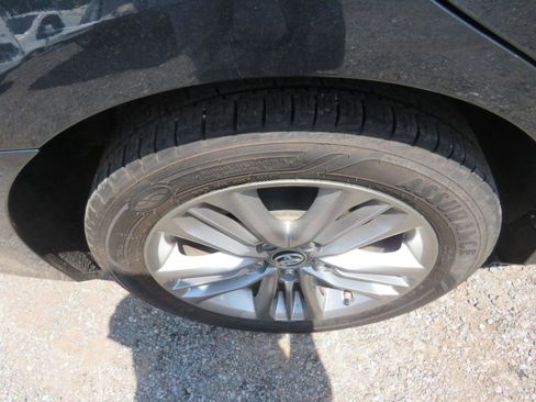 Used 2015 Toyota Camry SE FWD image 24