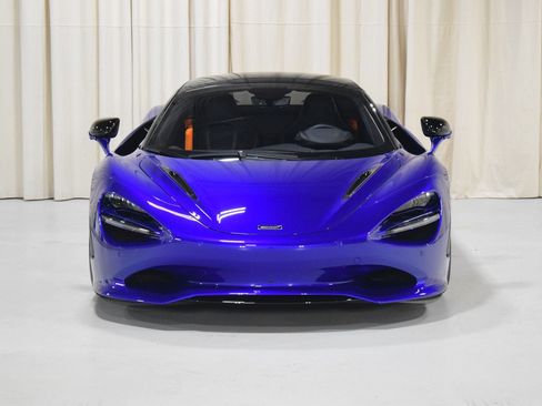Used 2024 McLaren 750S Spider RWD image 9