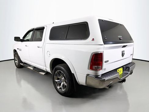 Used 2018 RAM 1500 Laramie w/ Convenience Group AWD/4WD image 8