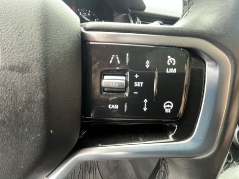 Certified 2023 Land Rover Range Rover Velar S image 21