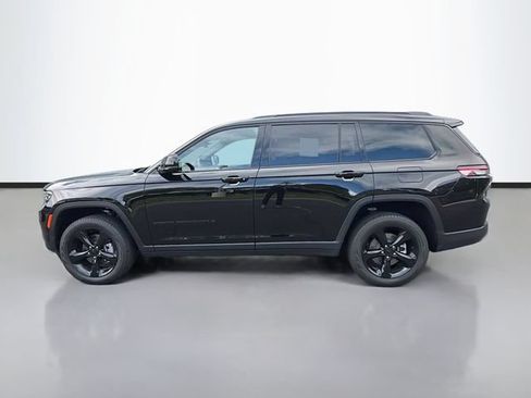 Used 2025 Jeep Grand Cherokee L Limited w/ Luxury Tech Group II AWD/4WD image 4