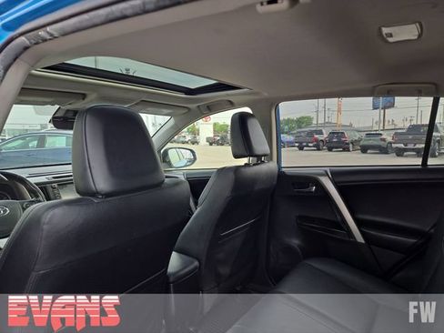 Used 2018 Toyota RAV4 Limited w/ Advanced Technology Package AWD/4WD image 27