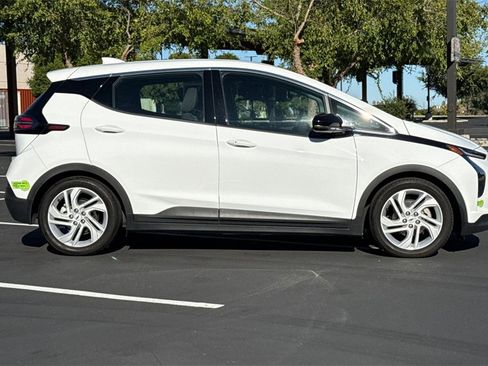 Used 2023 Chevrolet Bolt LT image 8