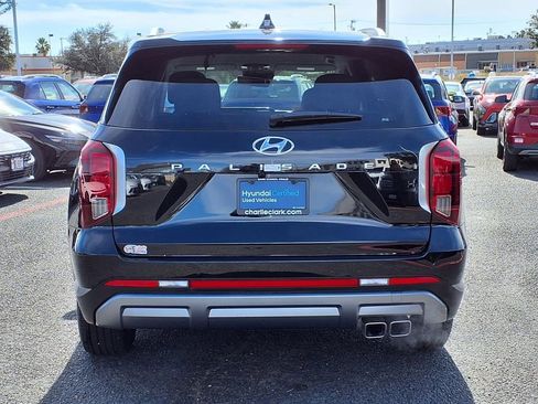 Used 2025 Hyundai Palisade SEL FWD image 4