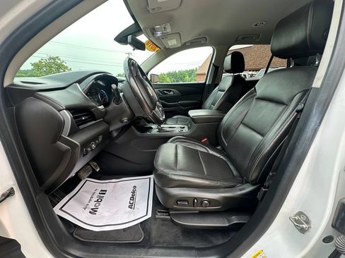Used 2019 Chevrolet Traverse Premier AWD/4WD image 9