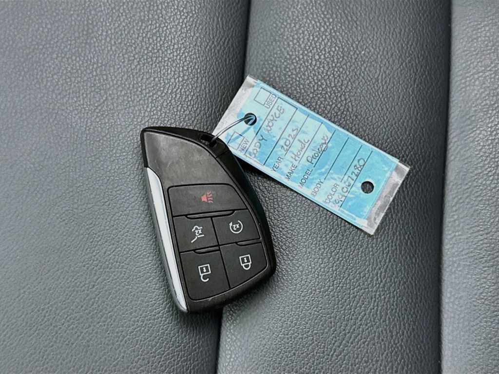 Used 2025 Honda Prologue Touring image 31