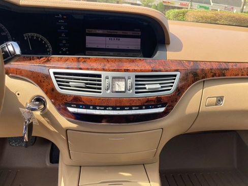 Used 2008 Mercedes-Benz S 550 image 19