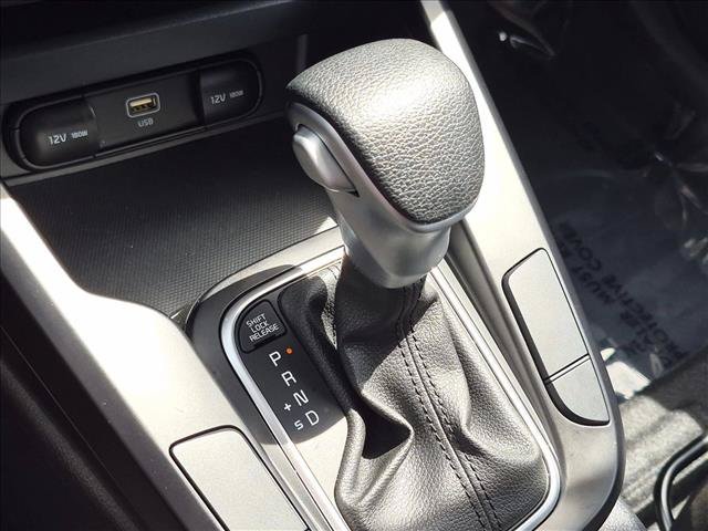 Used 2024 Kia Soul LX w/ LX Technology Package FWD image 12