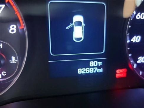 Used 2016 Hyundai Veloster Turbo w/ Option Group 04 FWD image 19