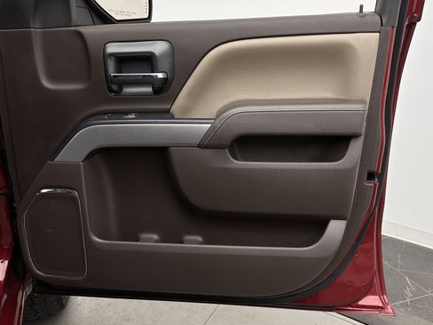 Used 2018 Chevrolet Silverado 1500 LTZ Z71 image 32