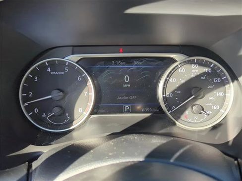 New 2025 Nissan Sentra SR w/ SR Premium Package FWD image 10