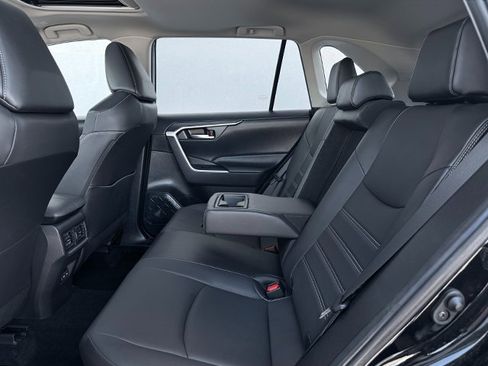 Used 2024 Toyota RAV4 XLE Premium image 27