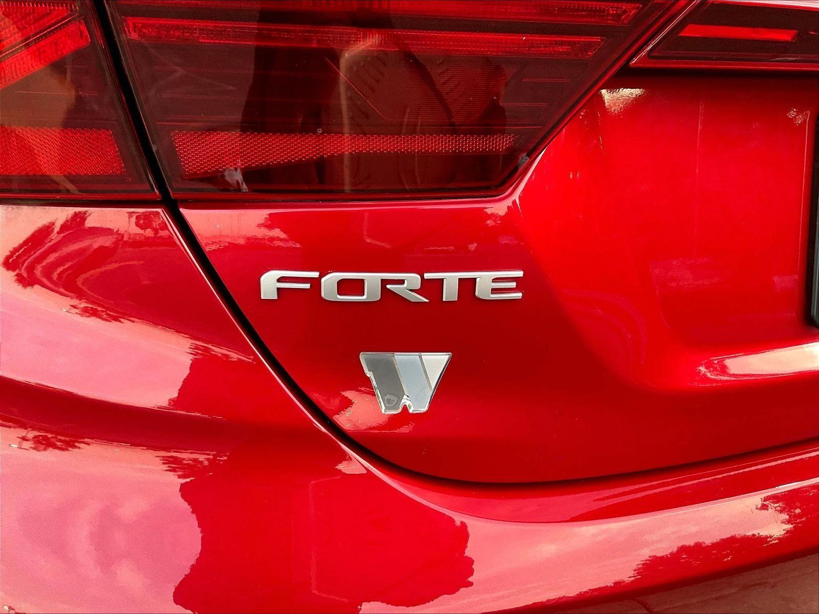 Used 2023 Kia Forte LXS w/ LXS Technology Package FWD image 22