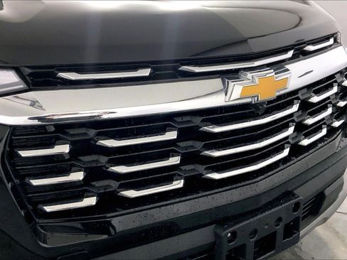 Used 2025 Chevrolet Equinox LT image 28