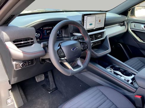 New 2026 Ford Explorer ST-Line RWD image 8