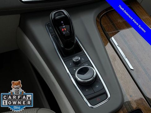 Used 2023 Cadillac Escalade Premium Luxury Platinum AWD/4WD image 18