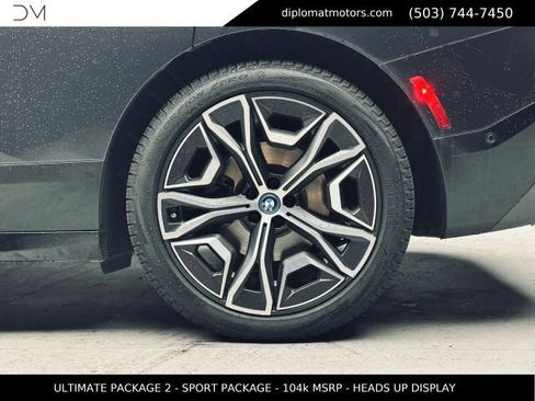 Used 2023 BMW iX xDrive50 w/ Ultimate Package 2 AWD/4WD image 37