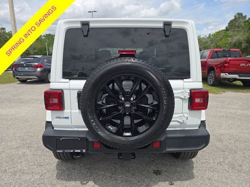 Certified 2021 Jeep Wrangler Unlimited Sahara w/ Cold Weather Group image 5