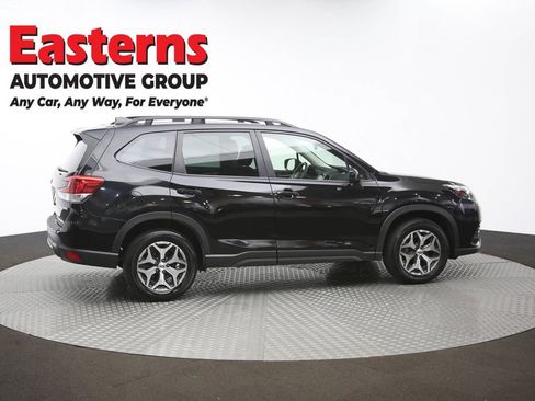 Used 2022 Subaru Forester Premium image 47