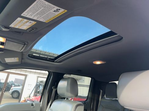 Used 2012 Ford F150 Platinum image 22