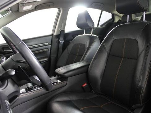 Certified 2019 Nissan Altima 2.5 SR FWD image 19