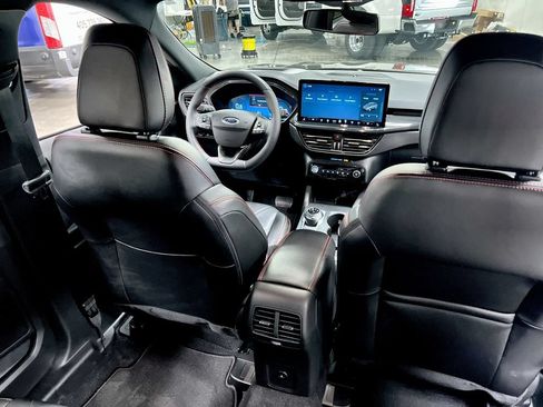 Used 2025 Ford Escape ST-Line Elite w/ Premium Technology Package AWD/4WD image 21