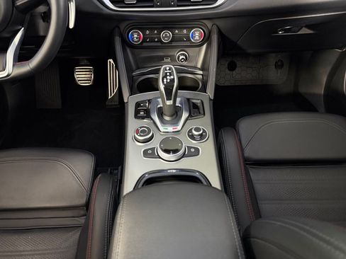 Used 2024 Alfa Romeo Stelvio AWD image 17
