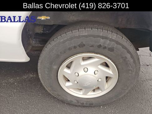 Used 2011 Ford E-350 and Econoline 350 XLT image 30