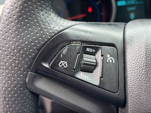 Used 2015 Chevrolet Cruze LT FWD image 15