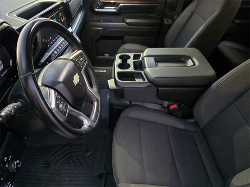 Used 2024 Chevrolet Silverado 2500 LT image 12