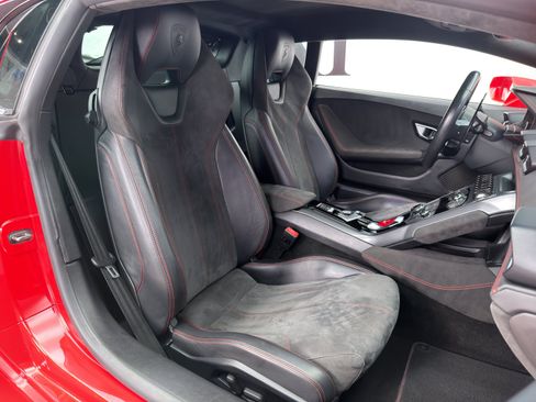 Used 2016 Lamborghini Huracan LP 580-2 RWD image 34