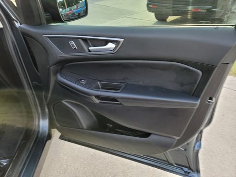 Used 2022 Ford Edge SE AWD/4WD image 13