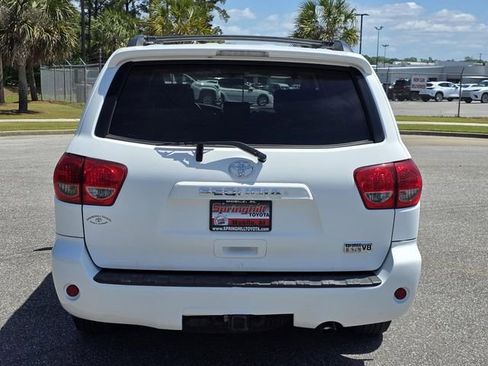 Used 2012 Toyota Sequoia SR5 RWD image 3