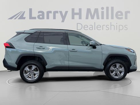 Used 2023 Toyota RAV4 XLE AWD/4WD image 6