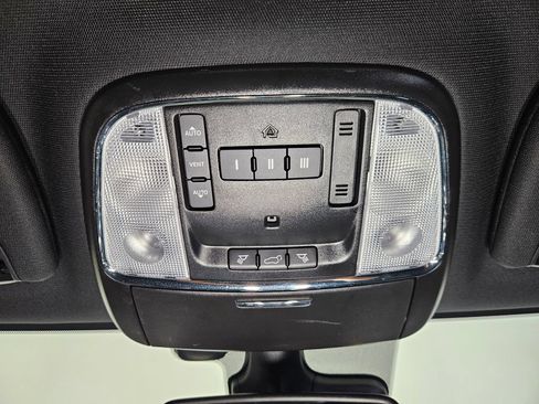 Used 2021 Jeep Grand Cherokee Altitude AWD/4WD image 15